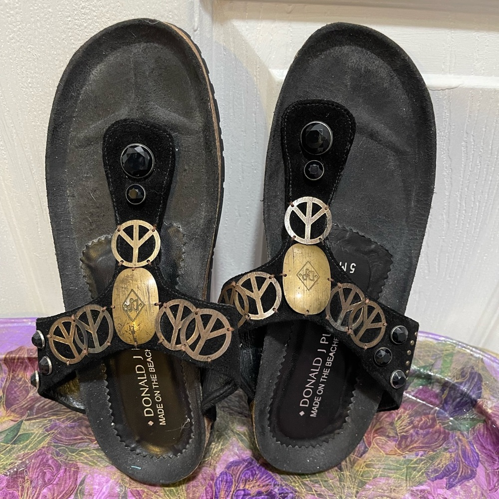Donald Pliner sandals